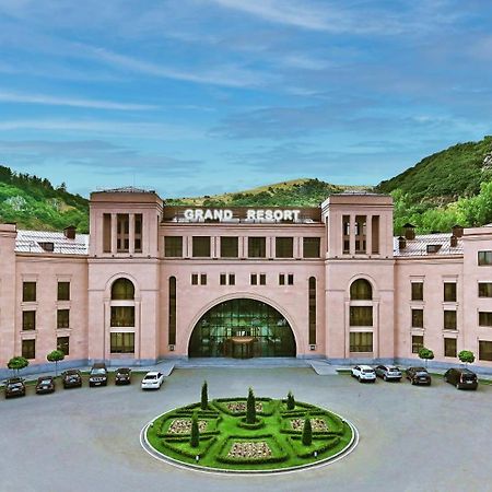 Grand Resort Jermuk Exteriör bild