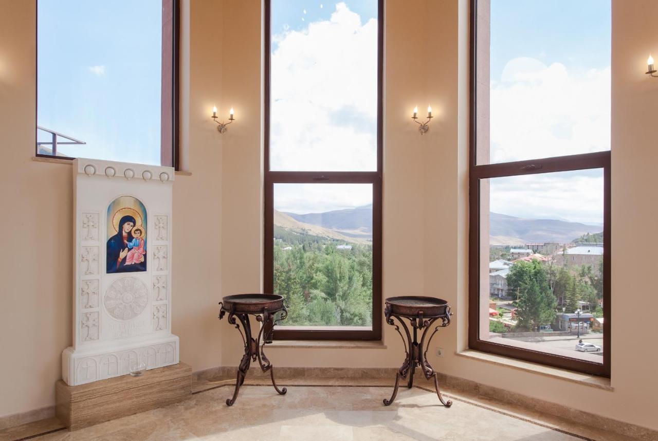 Grand Resort Jermuk Exteriör bild