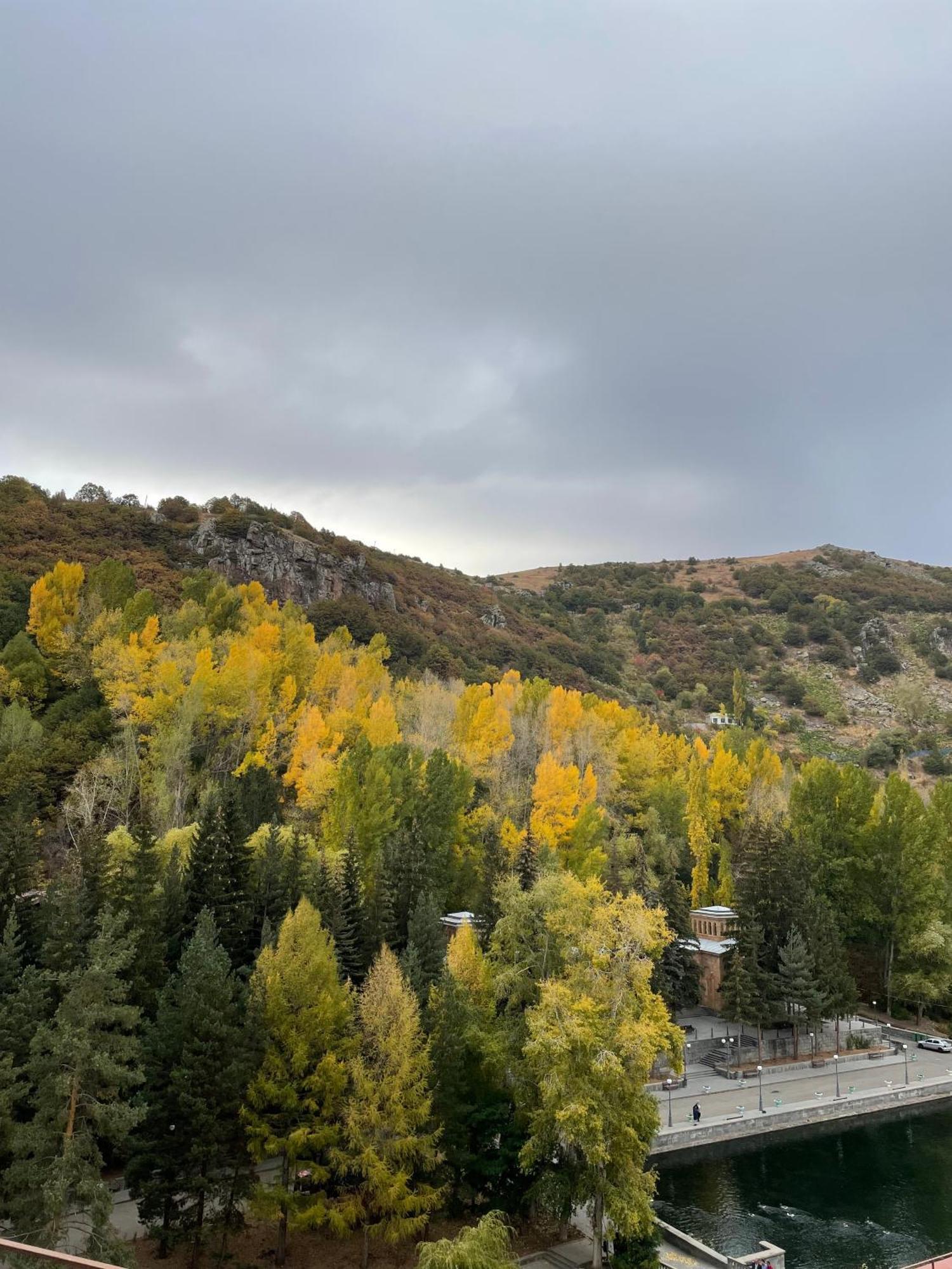 Grand Resort Jermuk Exteriör bild