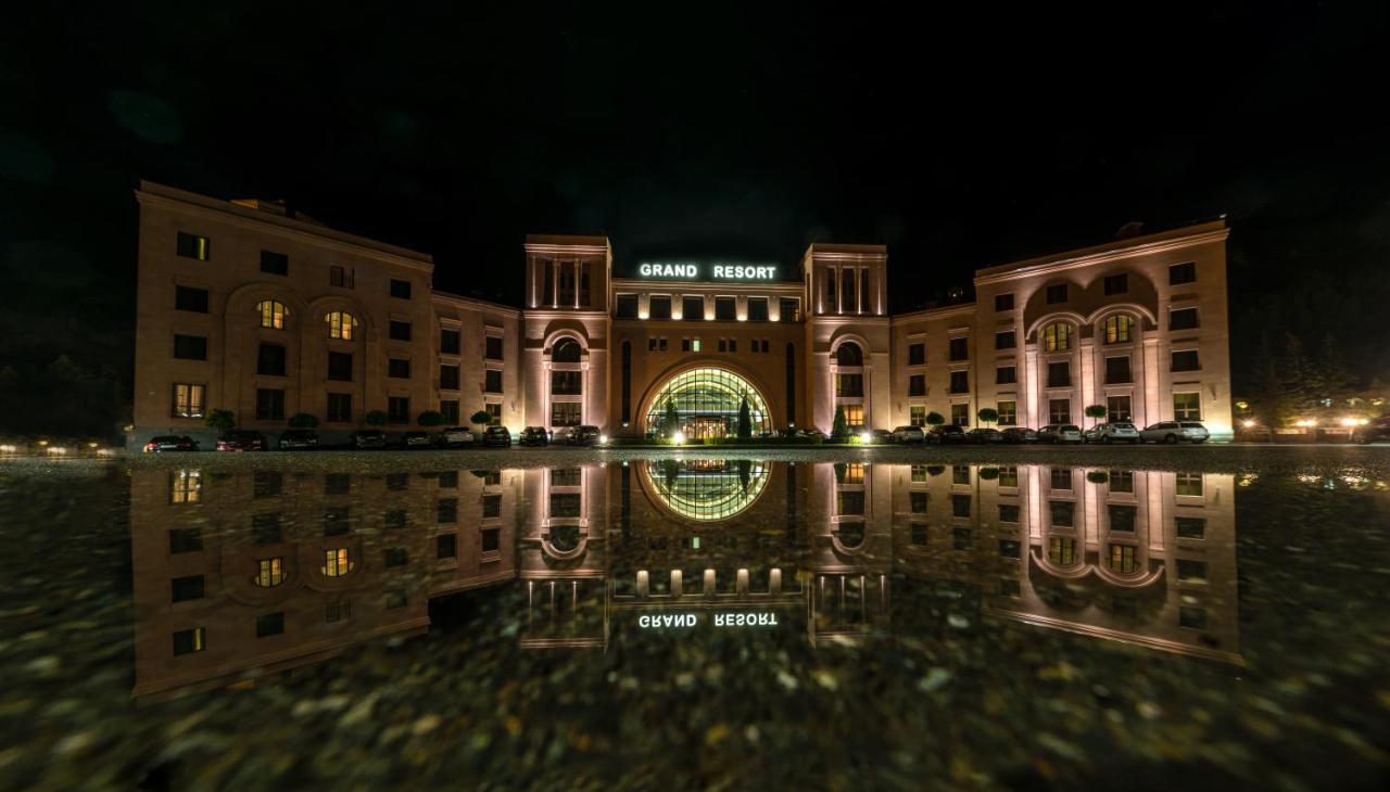 Grand Resort Jermuk Exteriör bild